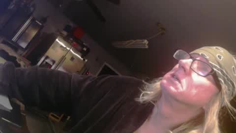 Snapshot of handyman5303 chatting on 12-16-24, 08:20 Handystudman online show from 12-16-24, 08:20