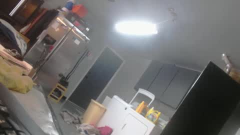 Snapshot of handyman5303 chatting on 12-18-24, 06:57 Handystudman online show from 12-18-24, 06:57