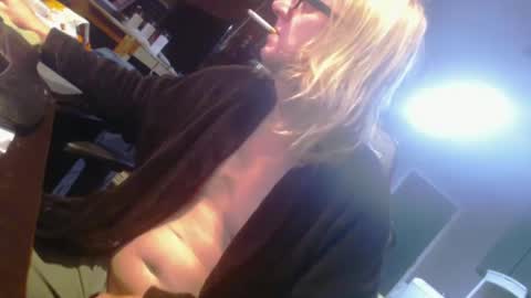 Snapshot of handyman5303 chatting on 01-14-25, 01:06 Handystudman online show from 01-14-25, 01:06