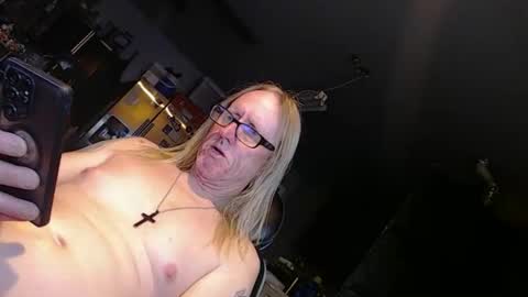 Handystudman online show from 03-01-26, 01:13