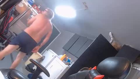 Snapshot of handystud33 chatting on 09-24-25, 05:27 handystud33 online show from 09-24-25, 05:27