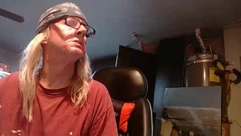 Snapshot of handystud33 chatting on 11-05-25, 02:55 handystud33 online show from 11-05-25, 02:55