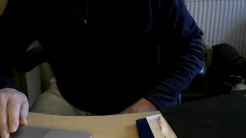 Snapshot of handz2 chatting on 01-11-25, 11:34 handz2 online show from 01-11-25, 11:34