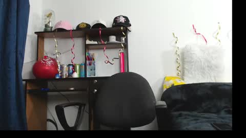 Hank online show from 02-21-25, 01:55