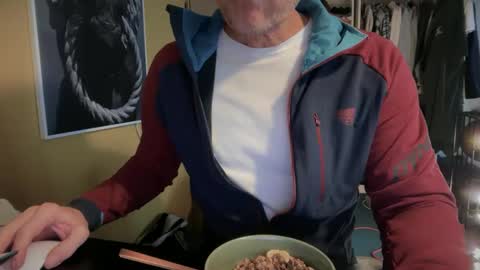 hanky online show from 02-10-25, 09:47