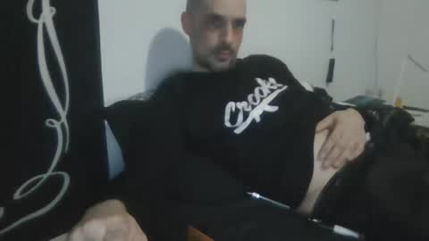 Snapshot of hankskrave chatting on 02-16-26, 10:33 hankskrave online show from 02-16-26, 10:33