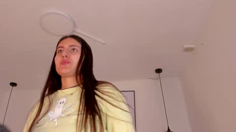 hanna__evans_ online show from 10-17-25, 12:19