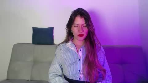 Snapshot of hanna__jones7 chatting on 02-04-26, 01:00 Hanna online show from 02-04-26, 01:00