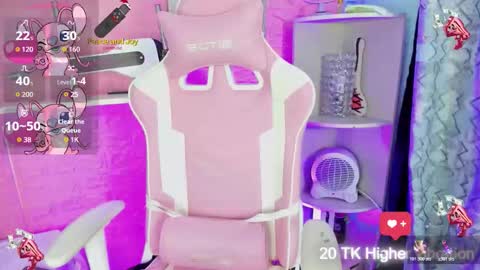  hanna  online show from 12-18-25, 02:28