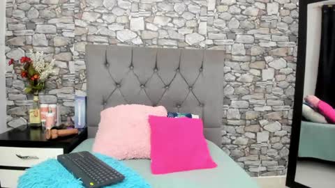 Snapshot of hanna_bell11 chatting on 12-05-24, 02:31 Hanna online show from 12-05-24, 02:31