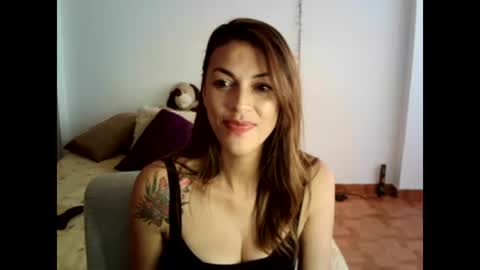 Snapshot of hanna_charming chatting on 12-04-24, 04:38 Hanna charming online show from 12-04-24, 04:38