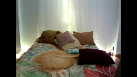 Snapshot of hanna_charming chatting on 02-26-25, 09:58 Hanna charming online show from 02-26-25, 09:58