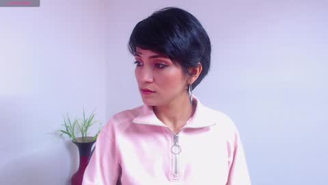 Sara online show from 01-03-25, 02:40