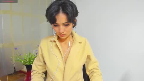 Sara online show from 02-20-25, 09:09