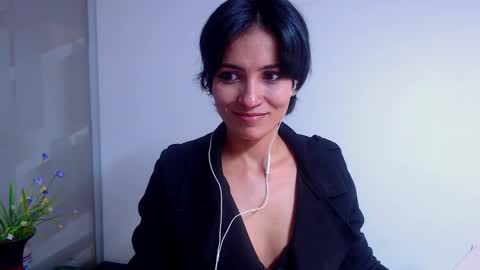 Sara online show from 02-26-25, 08:54