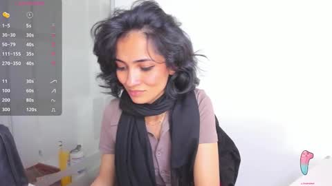 Sara online show from 12-22-25, 07:11