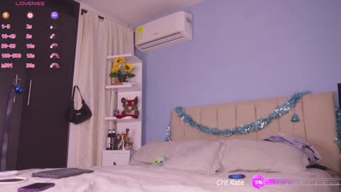 Snapshot of hanna_chris chatting on 12-12-24, 03:54 HANNA  online show from 12-12-24, 03:54