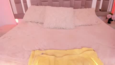  im Hanna online show from 03-06-25, 04:07