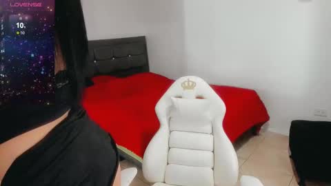 Snapshot of hanna_hottxx chatting on 02-12-25, 01:41 hanna_hottxx online show from 02-12-25, 01:41