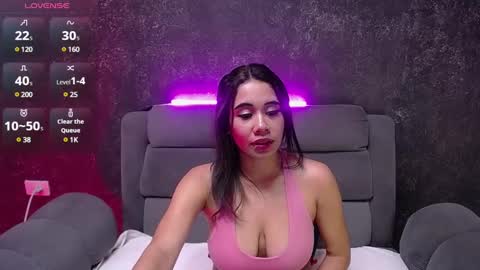 Snapshot of hanna_jhoonson chatting on 12-27-24, 08:07 Isabella online show from 12-27-24, 08:07