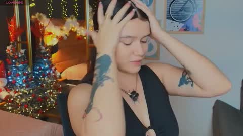 Hanna online show from 12-19-25, 01:56