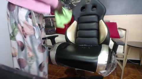 hanna_lamber online show from 01-09-25, 01:50