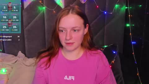 Snapshot of hanna_melon chatting on 01-14-25, 08:37 Hanna  next stream is Mo 8pm-6am by CET online show from 01-14-25, 08:37