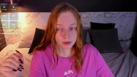 Snapshot of hanna_melon chatting on 01-24-25, 08:22 Hanna  next stream is Mo 8pm-6am by CET online show from 01-24-25, 08:22