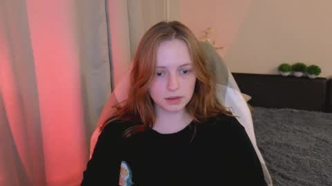 Snapshot of hanna_melon chatting on 02-12-25, 01:09 Hanna  next stream is Mo 8pm-6am by CET online show from 02-12-25, 01:09