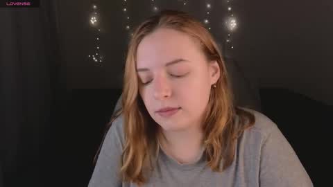 Snapshot of hanna_melon chatting on 10-23-25, 08:51 Hanna  next stream is Mo 8pm-6am by CET online show from 10-23-25, 08:51