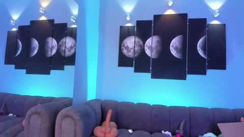 Hanna online show from 01-18-25, 03:38