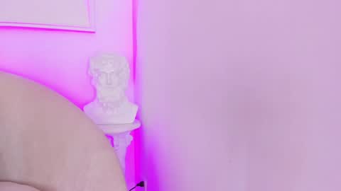 Hanna online show from 01-23-25, 02:02