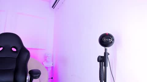 Hanna online show from 02-13-25, 10:54