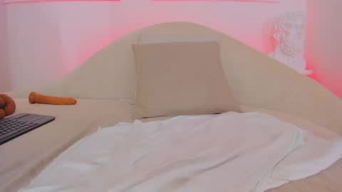 Hanna online show from 03-08-25, 02:45