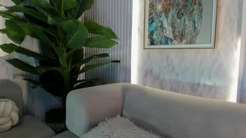 Snapshot of hanna_slut chatting on 02-03-26, 01:04 EVA online show from 02-03-26, 01:04