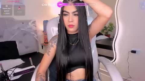 Snapshot of hannacolleman chatting on 10-28-25, 09:39 Hanna online show from 10-28-25, 09:39