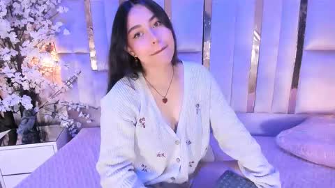 Snapshot of hannacollins_2 chatting on 12-21-25, 12:56 hannacollins_2 online show from 12-21-25, 12:56