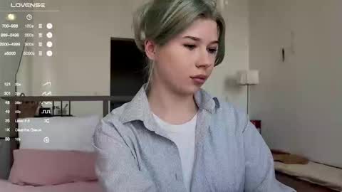 Hannah Allin online show from 02-26-25, 12:14