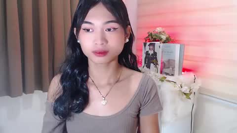 Snapshot of hannah_davis69 chatting on 01-04-25, 11:38 Alex online show from 01-04-25, 11:38