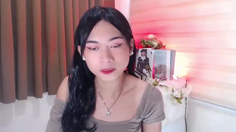 Snapshot of hannah_davis69 chatting on 01-06-25, 04:04 Alex online show from 01-06-25, 04:04
