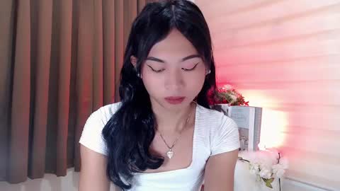 Snapshot of hannah_davis69 chatting on 01-08-25, 03:51 Alex online show from 01-08-25, 03:51