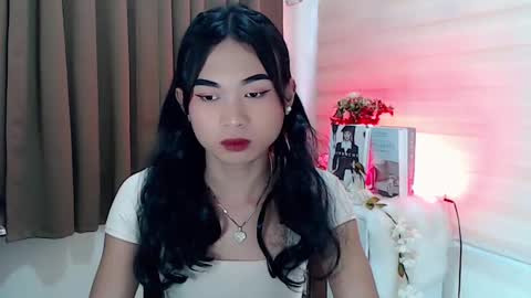 Snapshot of hannah_davis69 chatting on 01-20-25, 04:54 Alex online show from 01-20-25, 04:54