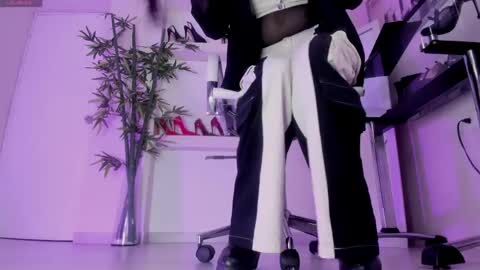 HANNAH HOWELL online show from 04-14-26, 09:26