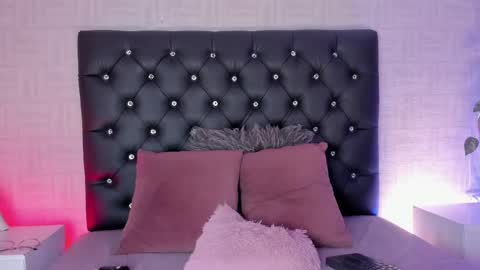 Snapshot of hannah_jonhson_1 chatting on 02-01-25, 06:54 Hannah online show from 02-01-25, 06:54