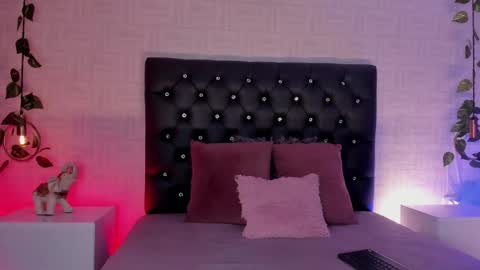 Snapshot of hannah_jonhson_1 chatting on 02-01-25, 12:26 Hannah online show from 02-01-25, 12:26