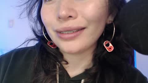 Hannah online show from 12-02-24, 02:42