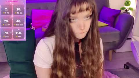 Snapshot of hannah_warren chatting on 11-30-25, 01:31 Kamila online show from 11-30-25, 01:31