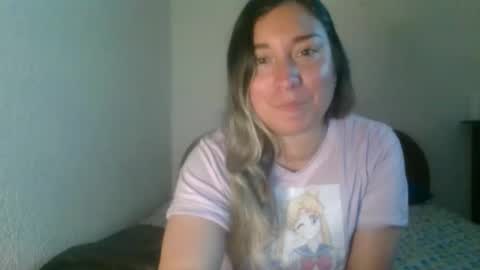 Snapshot of hannahevans2 chatting on 12-17-25, 12:16 hannahevans2 online show from 12-17-25, 12:16