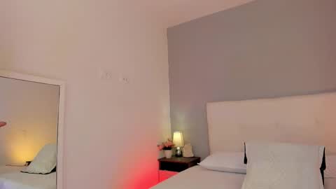 hannamartinnez online show from 12-04-25, 06:16