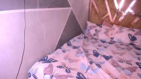 Snapshot of hannamour chatting on 10-10-25, 09:03 alejandra online show from 10-10-25, 09:03